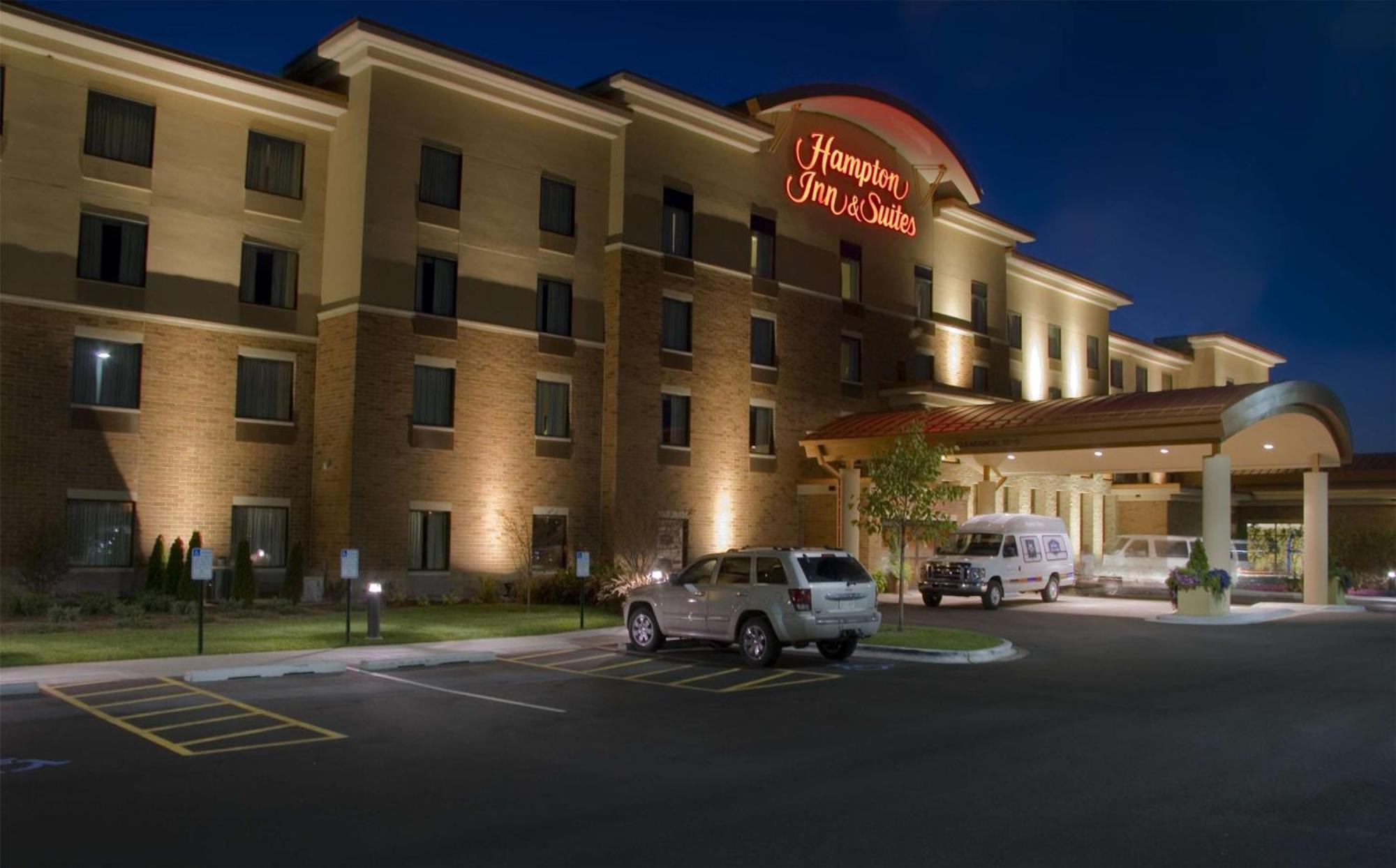 Hotel Hampton & - West