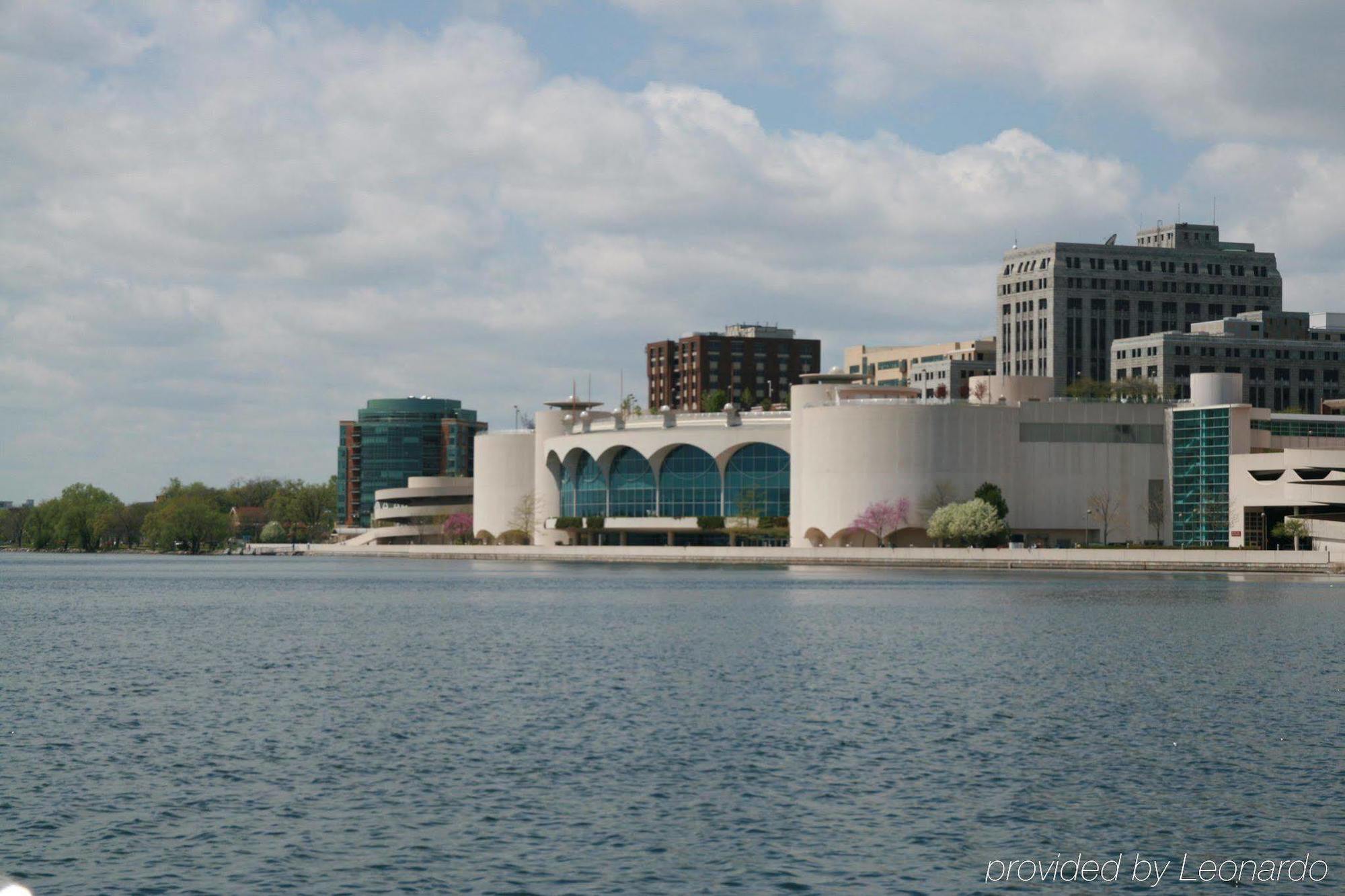 Hampton & - West Hotel 3*